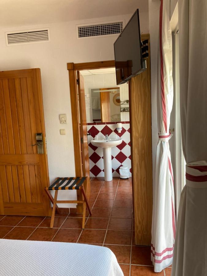 Salobreña Hostal San Juan מראה חיצוני תמונה